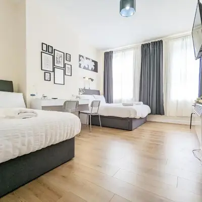 Guest Rooms in Anfiled Near Stadium