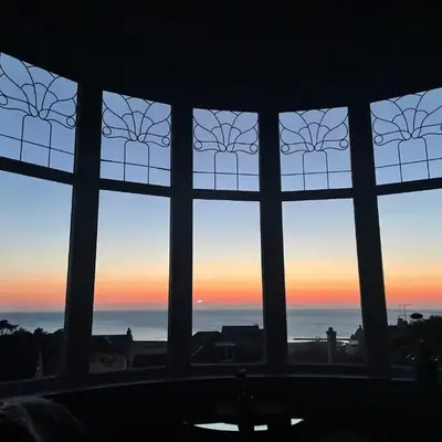 1 Bedroom Sea side luxury