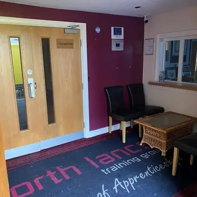 ART APARTMENT