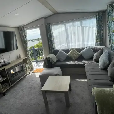 Lake View 92