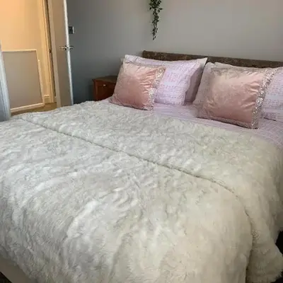 Apartments on Albert Road with free parking