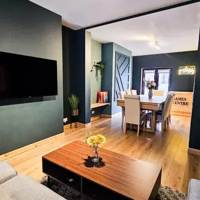 Luxe Retreat - Steps from Stadium - Pool Table