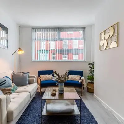 Modern 4bedroom Spacious Family Home