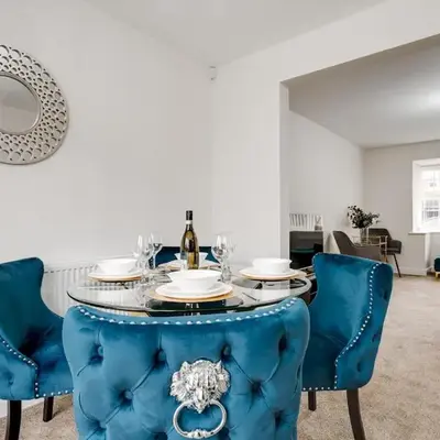 Modern and Cozy Kirkby Retreat Parking Sleeps 5 - Pass the Keys