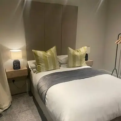 1 Bed Apt - Balcony - City View - Great Location