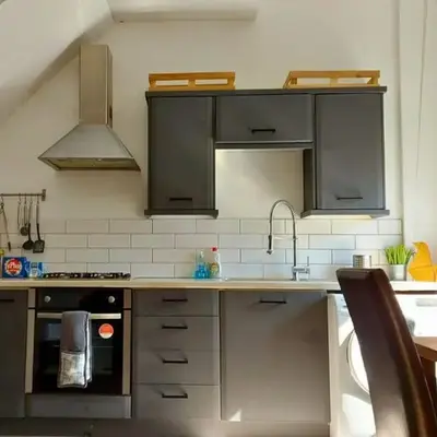 Large Studio Room in City Centre (Shared Bathroom)