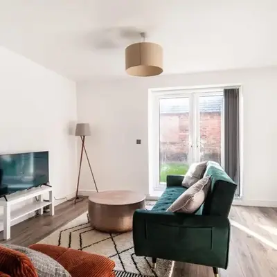 Modern 2 Bed Apartment in Waterloo Liverpool