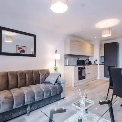 Luxury King Size 1-Bed City Apartment - Free WI-FI