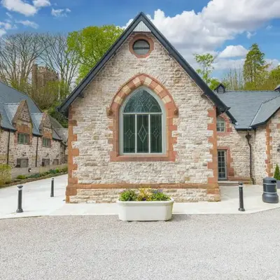 Chequers Lodge- Dalton-in- Furness- Self check in- for professionals and tourists