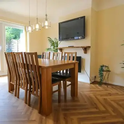 5Bed House Wirral near Liverpool Chester