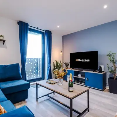 NEW! Pristine 2-Bed Flat on Liverpool by 53 Degrees Property