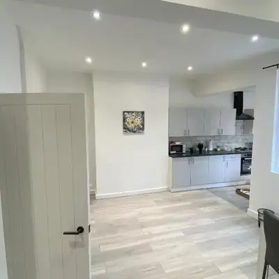 Stylish Home - Close to City Centre