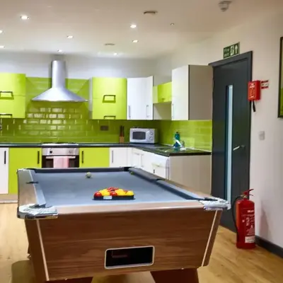 MCCARTNEY SUITE 5 Bedrooms