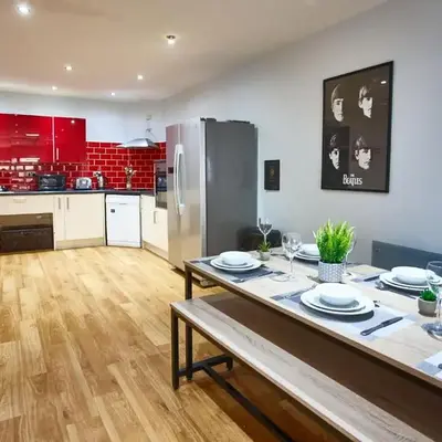 LENNON SUITE 4 Bedrooms