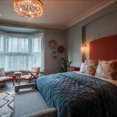 Luxury Seaside 5 Bed - 10 Mins Walk to Beaches