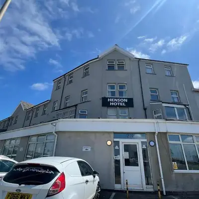 Henson hotel