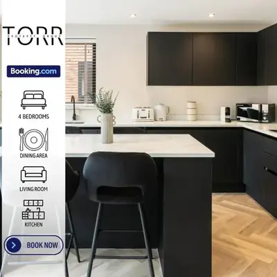 Luxury 4BDR House By Torr Property Group Short Lets & Serviced Accommodation With Free Gated Secure Parking & Private Patio Garden Liverpool