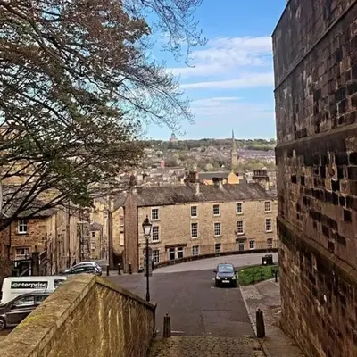 3 double bed whole house by castle