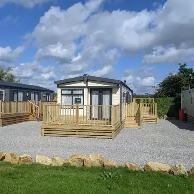 Lytham Luxe 6 Birth Caravan