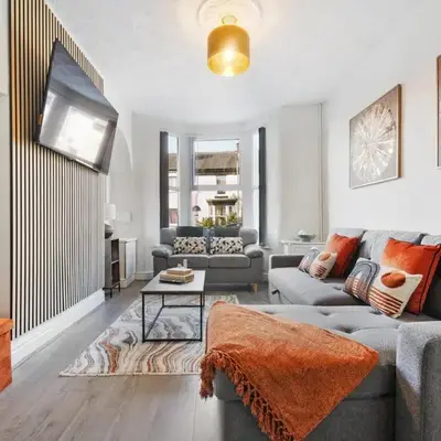 Miranda House - Air Host & Stay - Sleeps 7