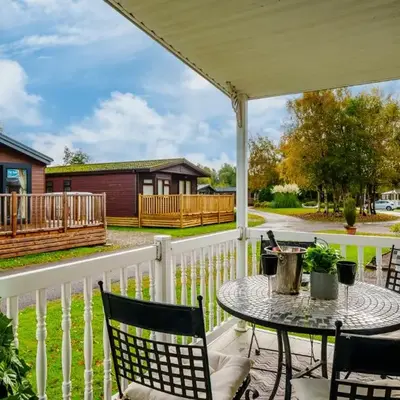 Peaceful 3-Bed Lodge ! Ideal for Families!
