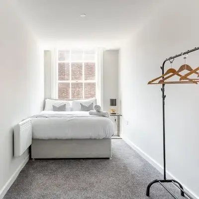 Liverpool City Haven 1-Bed Apartment for Couples & Solo Travelers