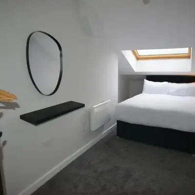Walk to City Hotspots Liverpool 1BD Apartment