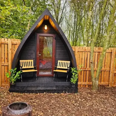 The Laurels - Wood Fired Hot Tub and Firepit