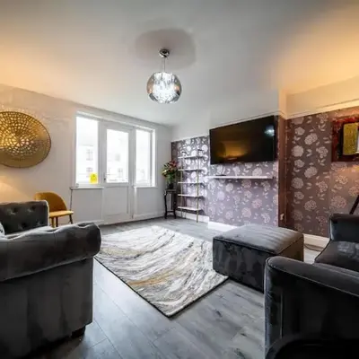 Spacious Apartment With A Terrace Style Rooftop