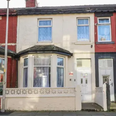 21 Eaves Street