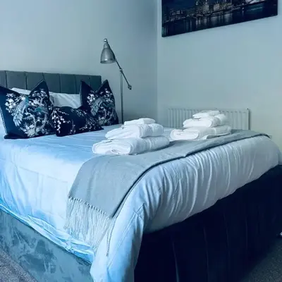 House - Sleeps 6 Hot-tub & Free Parking
