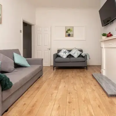 Modern 3 bed