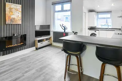 Gallery image of Host & Stay - Thurstane Street in Bolton