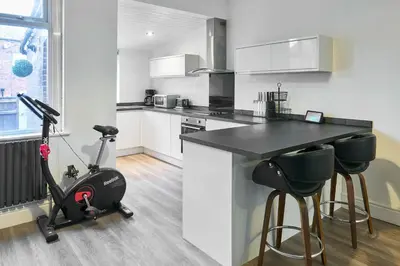 Gallery image of Host & Stay - Thurstane Street in Bolton