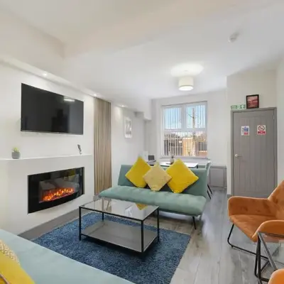 Burnand House - Air Host & Stay - Sleeps 9