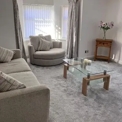 2 Bedroom Beachside House Sleeps 4 - Private Patio