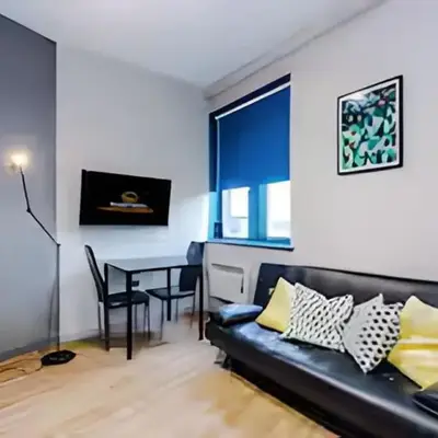 1 Bedroom Apartment in Wigan Town Centre With Free Parking