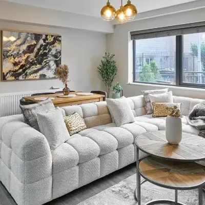 Host & Stay - Chic Townhouse by the Docks