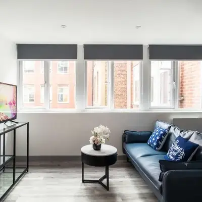 Convenient 1 Bedroom Apartment in Preston Centre