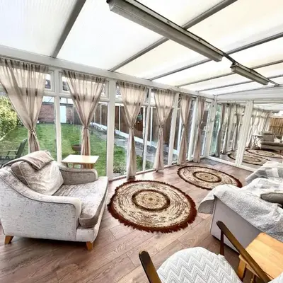 Surrey Street Retreat