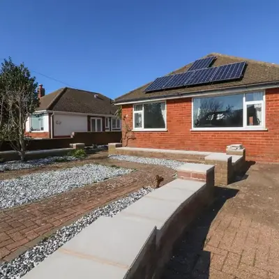 38 Clive Avenue