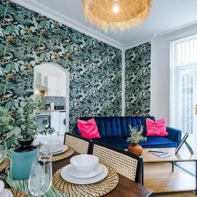 #17 Walk to Anfield Stylish House for 12