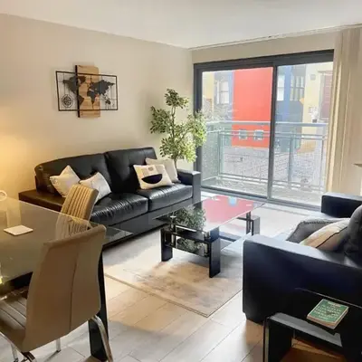 City Centre 2BR Apartment