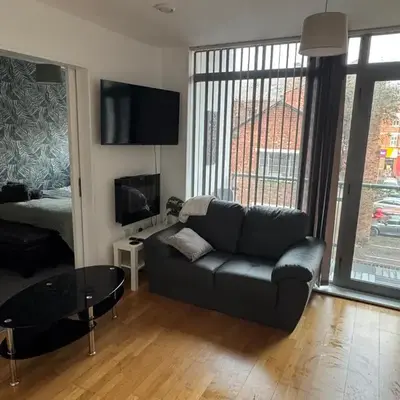 2 Bedroom Apartment - Henry St Central Liverpool
