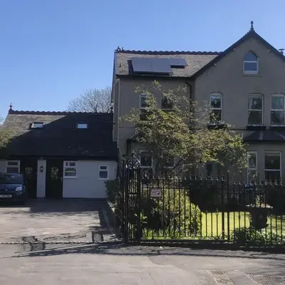 Norwood Manor