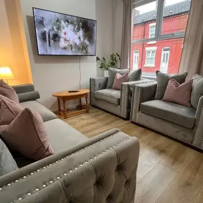 Liverpool Rose House Stylish 3 Bed Near Anfield and Goodison Park