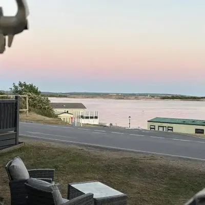 Lush Lake View