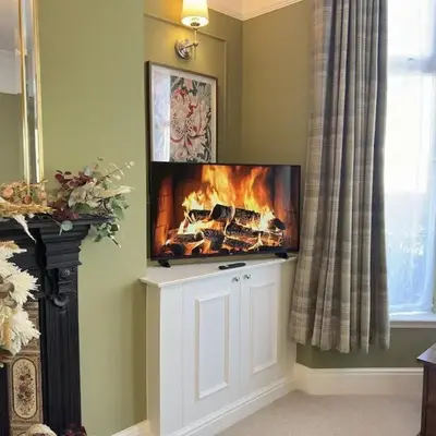 Stylish Highland-Theme 2BR Sefton Park