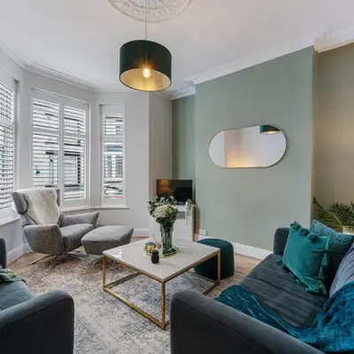 Watford Lodge - Air Host & Stay - A Home in the Heart of Anfield
