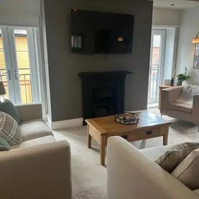 St Annes Spacious Apartment